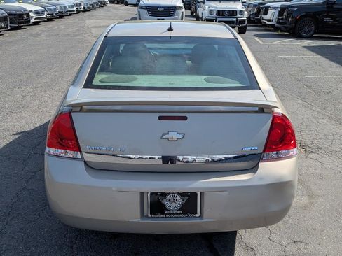 Used 2011 Chevrolet Impala LT w/ Luxury Edition Package FWD image 8