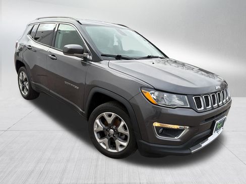 Used 2019 Jeep Compass Limited image 4