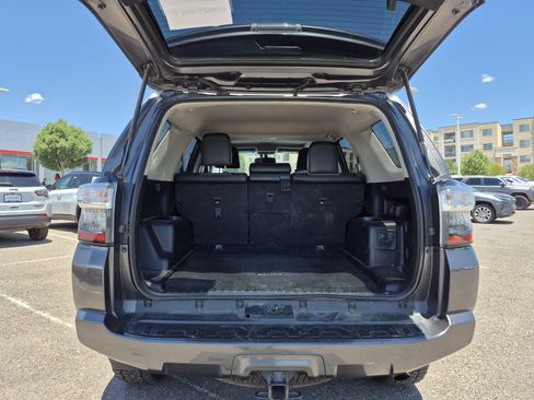 Used 2018 Toyota 4Runner SR5 Premium AWD/4WD image 25