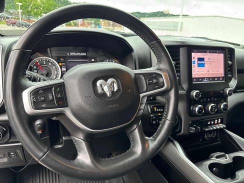 Used 2022 RAM 1500 Big Horn AWD/4WD image 13