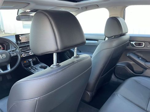 Used 2024 Honda Civic EX-L image 28