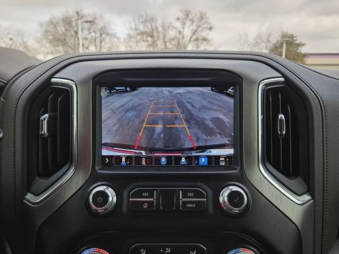 Used 2023 GMC Sierra 2500 Denali w/ Denali Ultimate Package image 18