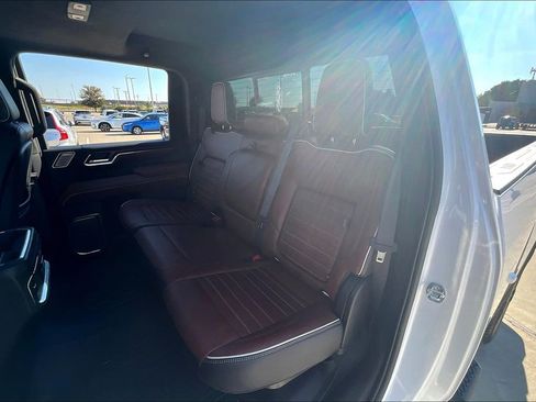 Used 2024 GMC Sierra 3500 Denali Ultimate image 35