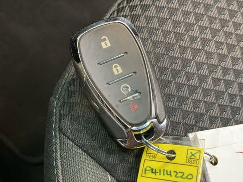 Used 2023 Chevrolet Bolt LT image 28