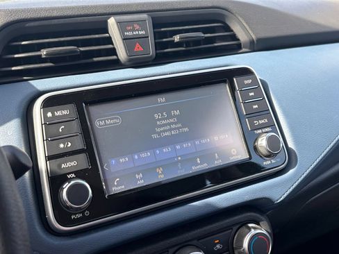 Used 2025 Nissan Versa SV FWD image 20