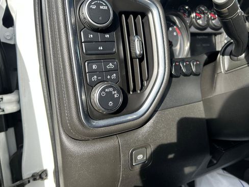 Used 2022 Chevrolet Silverado 3500 LT w/ Convenience Package image 8