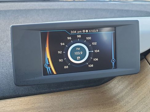 Used 2015 BMW i3 w/ Range Extender image 19