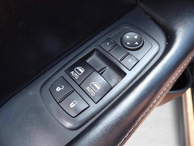 Used 2016 Dodge Challenger R/T Plus RWD image 13