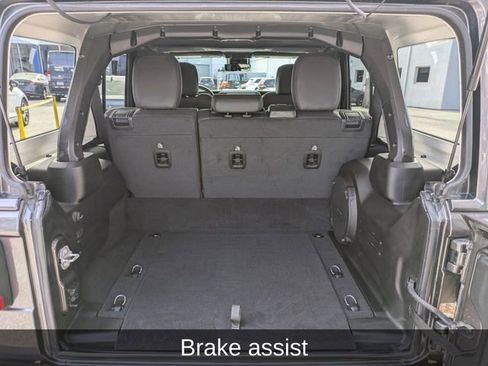 Used 2025 Jeep Wrangler Unlimited Sahara w/ Safety Group image 14