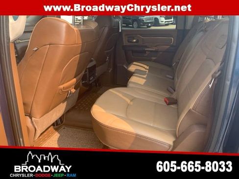 Used 2023 RAM 3500 Limited AWD/4WD image 7