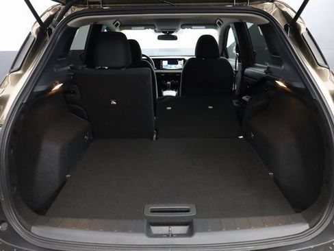 Used 2025 Nissan Kicks SV image 26