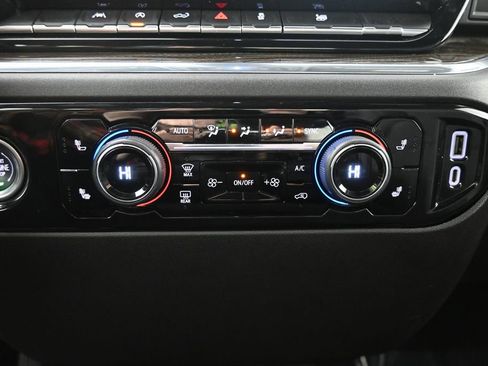 Used 2023 Chevrolet Silverado 1500 LT image 29