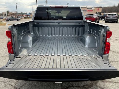 Used 2023 Chevrolet Silverado 1500 Custom image 30