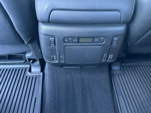 Used 2020 Nissan Armada Platinum w/ Captain's Chairs Package image 29