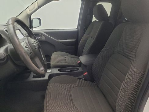 Used 2019 Nissan Frontier SV AWD/4WD image 17
