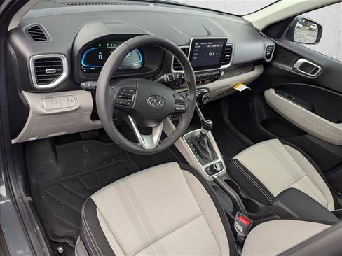 New 2026 Hyundai Venue SEL image 3