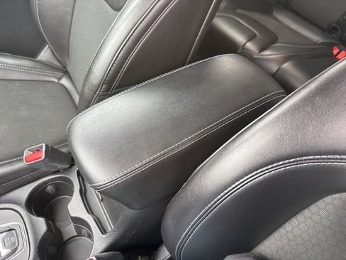 Used 2019 Jeep Cherokee Latitude Plus w/ Cold Weather Group image 30