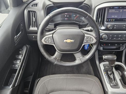 Used 2019 Chevrolet Colorado LT AWD/4WD image 5