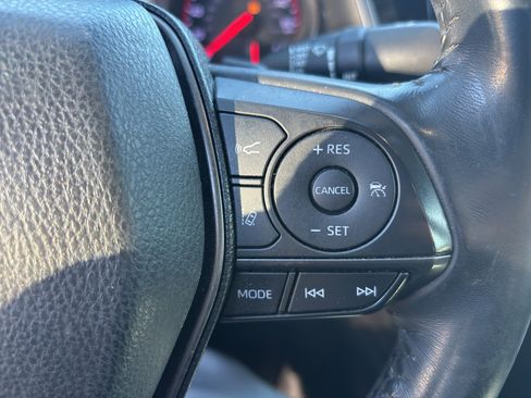 Used 2021 Toyota Camry XSE image 17