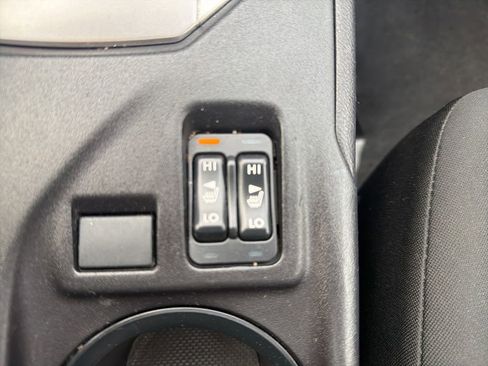 Used 2017 Subaru Impreza 2.0i Premium image 17