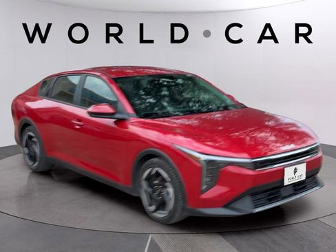 Used 2025 Kia K4 EX FWD image 1