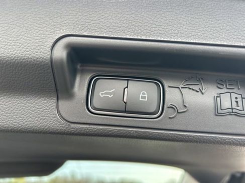 New 2026 Ford Explorer Active w/ Active Comfort Package AWD/4WD image 15
