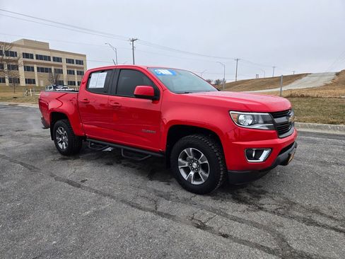 Used 2019 Chevrolet Colorado Z71 image 1