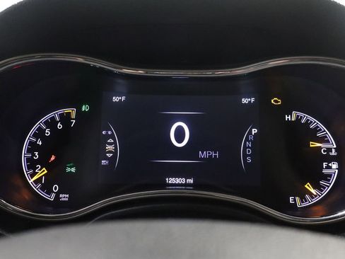 Used 2014 Jeep Grand Cherokee Limited image 20