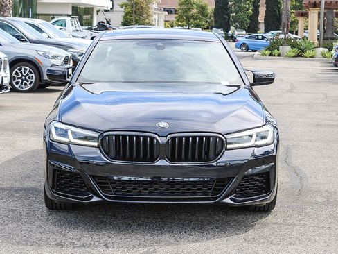 Used 2022 BMW M550i xDrive M550i xDrive image 2