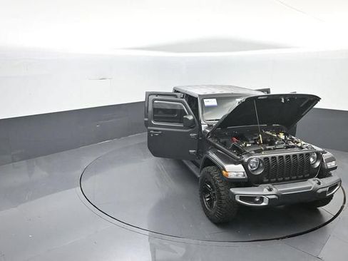 Used 2020 Jeep Gladiator Sport w/ Quick Order Package 24S AWD/4WD image 44