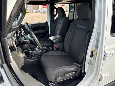 Used 2022 Jeep Wrangler Unlimited Rubicon 4xe w/ Steel Bumper Group image 8