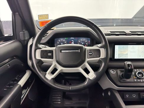 Used 2020 Land Rover Defender 110 HSE image 8