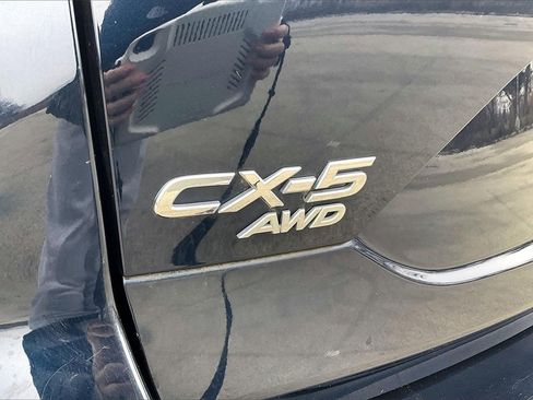 Used 2019 MAZDA CX-5 Touring image 32