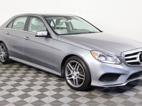 Used 2014 Mercedes-Benz E 350 Sedan image 3