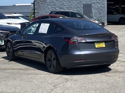 Used 2023 Tesla Model 3 Standard Range RWD image 3