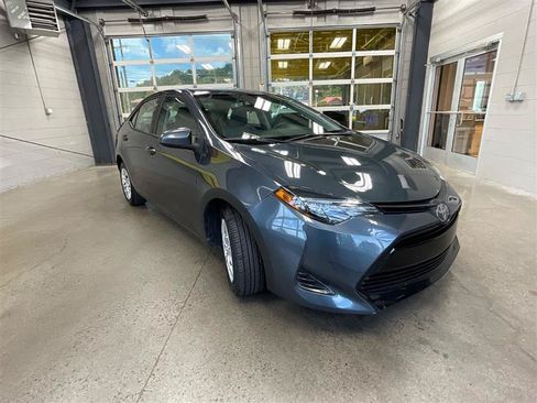 Used 2019 Toyota Corolla LE FWD image 7