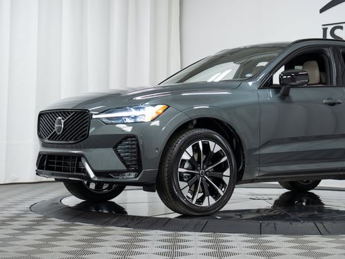 New 2026 Volvo XC60 B5 Plus w/ Climate Package AWD/4WD image 25
