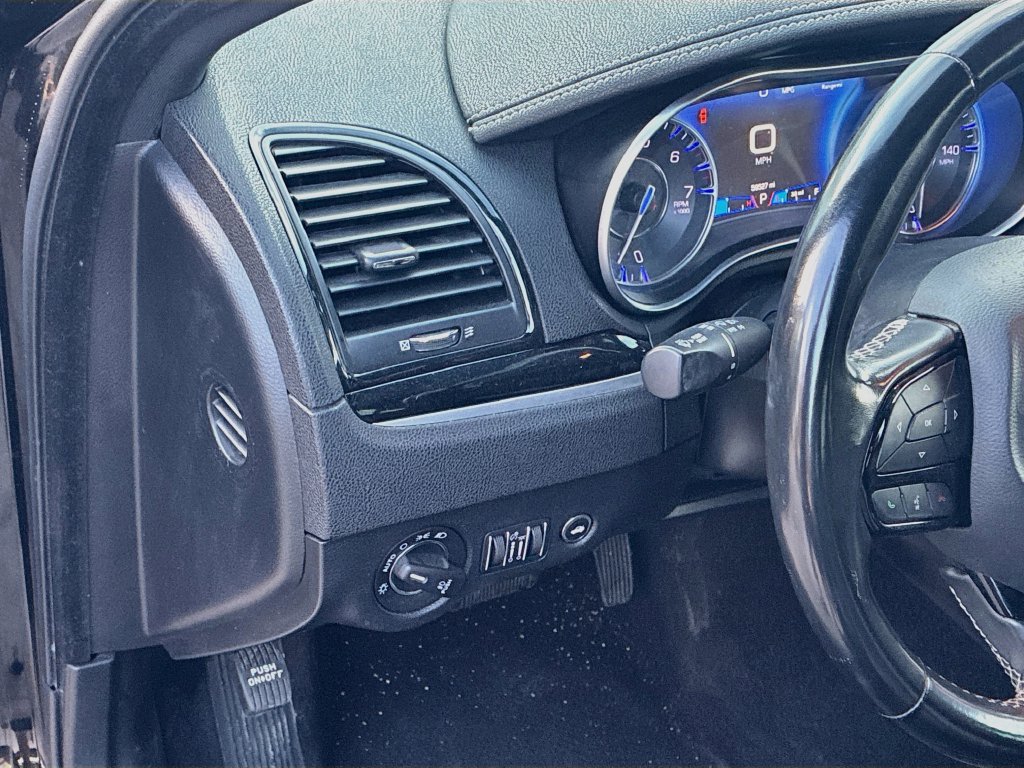 Used 2022 Chrysler 300 S RWD image 10