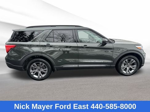 Used 2022 Ford Explorer XLT w/ Equipment Group 202A image 8