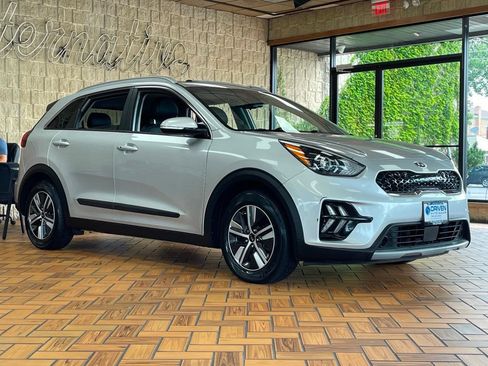 Used 2020 Kia Niro EX Premium FWD image 8