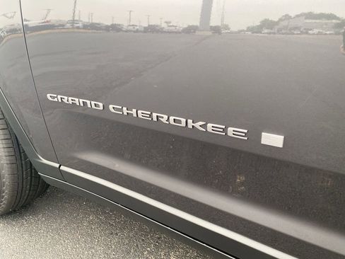 New 2025 Jeep Grand Cherokee Laredo X image 45