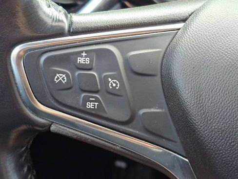 Used 2019 Chevrolet Equinox LT AWD/4WD image 17