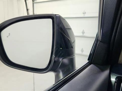 New 2026 Nissan Pathfinder SV image 13