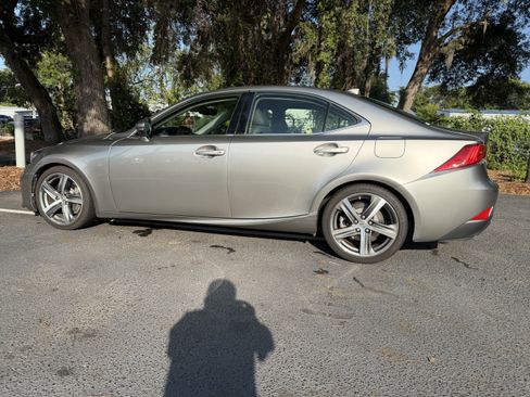 Used 2018 Lexus IS 300 AWD w/ Comfort Package image 6