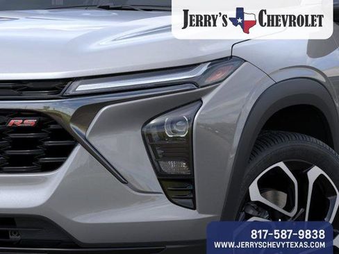 New 2026 Chevrolet Trax RS FWD image 11