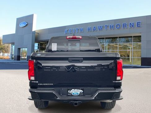 Used 2023 Chevrolet Colorado Z71 w/ Z71 Convenience Package 2 image 5