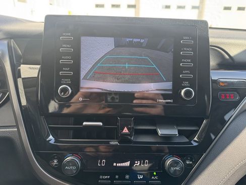 Used 2023 Toyota Camry SE image 22