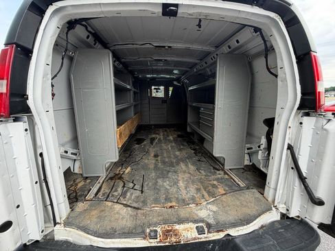 Used 2019 Chevrolet Express 2500 Extended w/ Driver Convenience Package RWD image 12