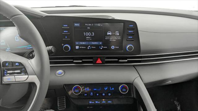 Used 2025 Hyundai Elantra Sport FWD image 28