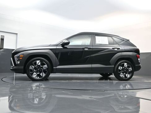 Certified 2025 Hyundai Kona SEL image 19